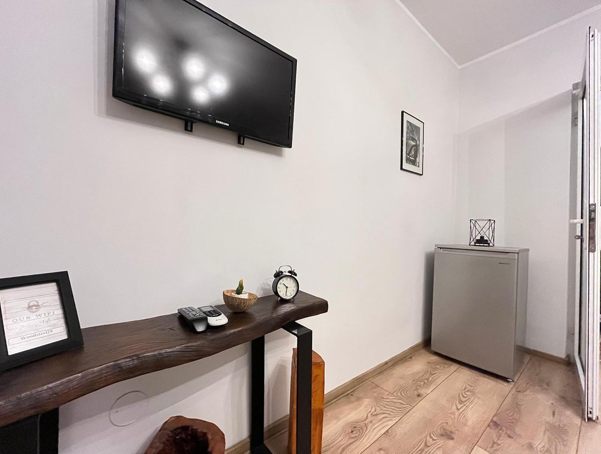 Wood&Steel Apartment Galaţi Eksteriør bilde